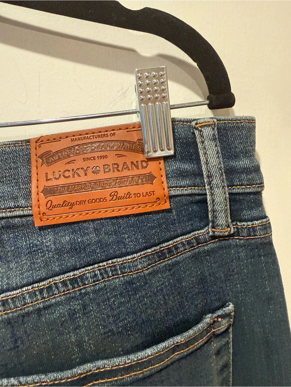 Lucky brand men’s stonewash denim